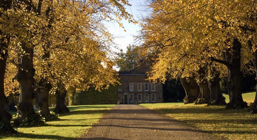 Flitwick Manor Hotel Eksteriør billede